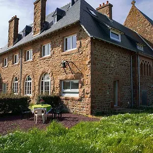 Bed & Breakfast Le Presbytere Du Talbert
